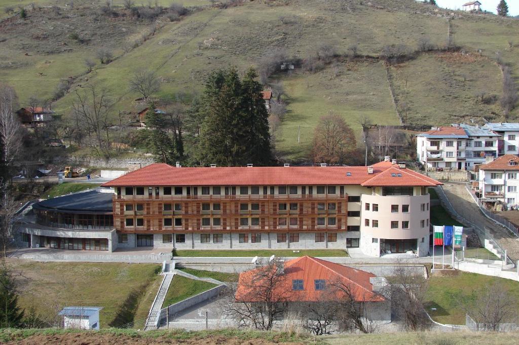 Borika Hotel Chepelare Exterior photo
